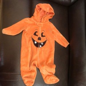 Halloween pumpkin onesie 3-6 months